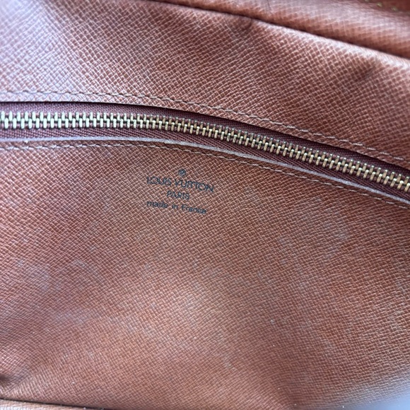 Authentic Louis Vuitton Dragonne GM clutch - Picture 9 of 11